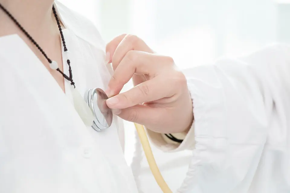 Illustrative photo: a doctor holding a stethoscope